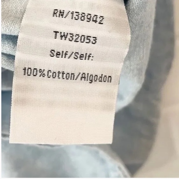 Twelve by Ontwelfth light blue flutter sleeve denim chambray button down shirt - Picture 6 of 6